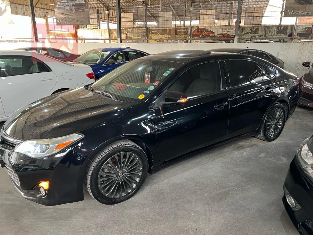 تويوتا أفالون